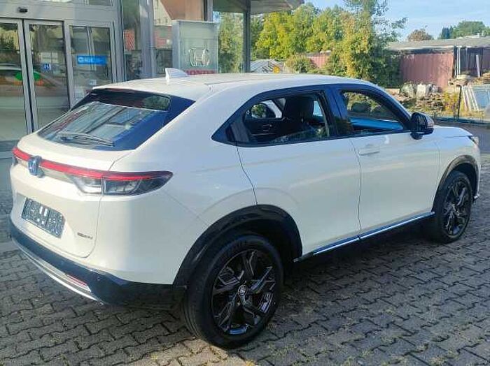 Honda HR-V Advance +Titanium Paket + 18Zoll HR1813
