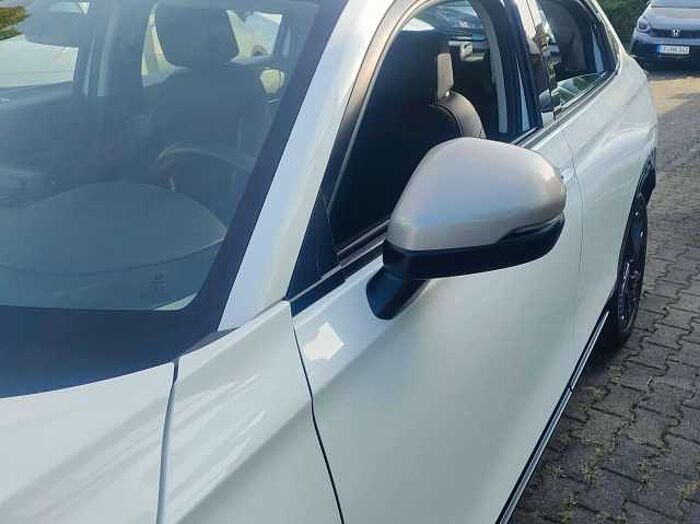 Honda HR-V Advance +Titanium Paket + 18Zoll HR1813